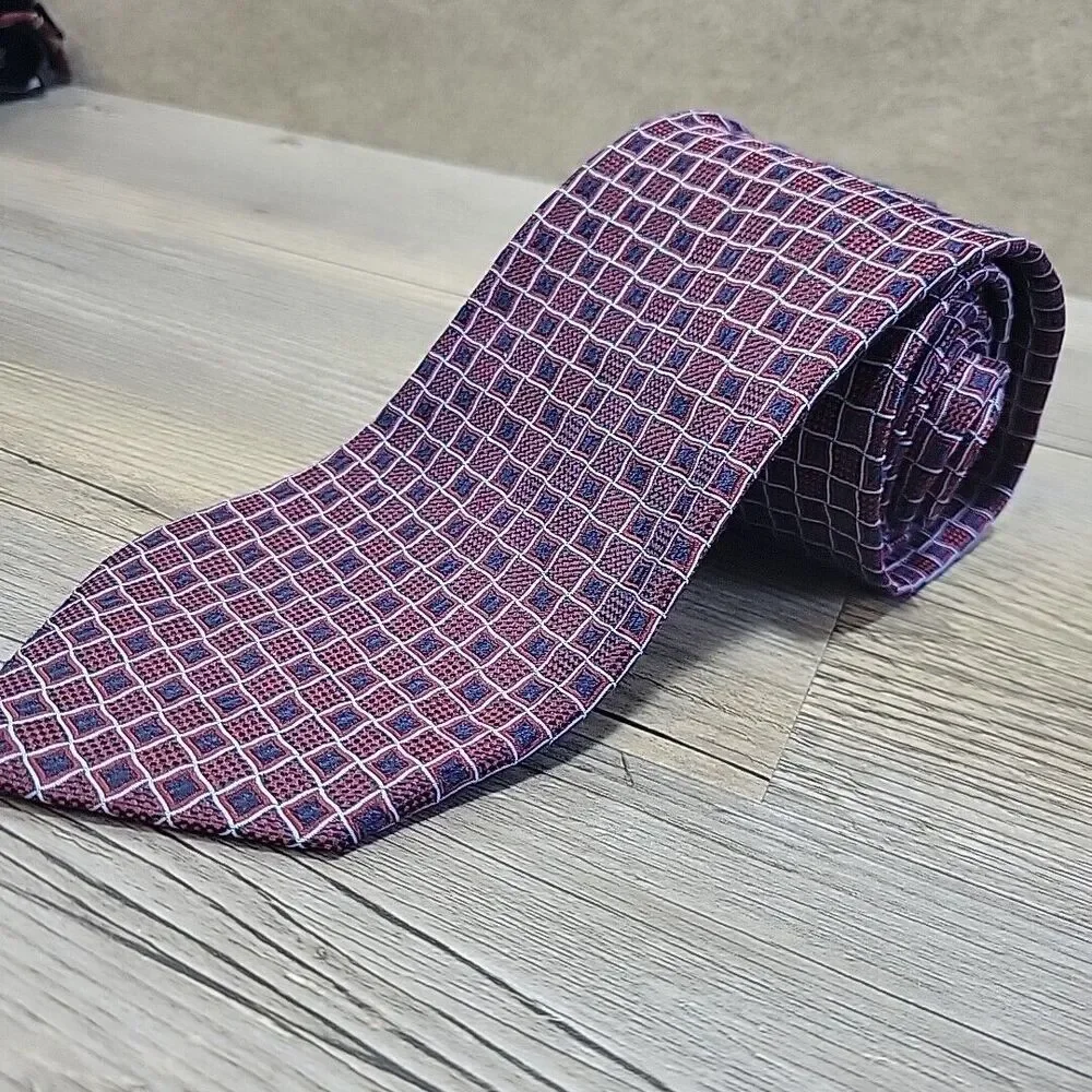 Britches of Georgetowne Red Paisley Men's Silk Tie 58